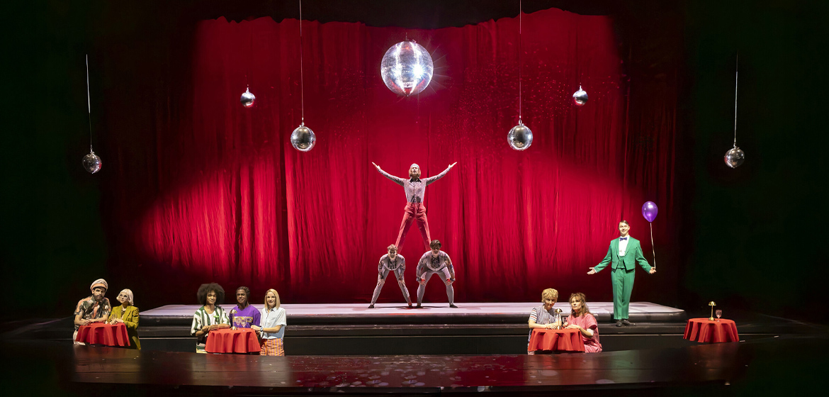 Besuch der Aufführung „Emil und die drei Zwillinge“ im Düsseldorfer Schauspielhaus