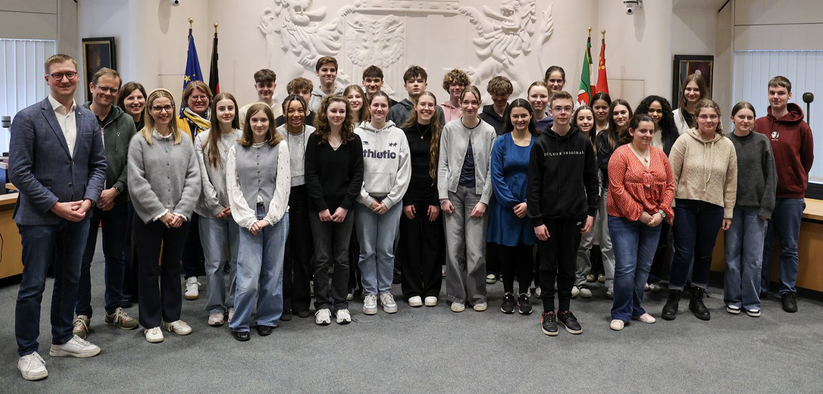 Schüler*innen aus Châlons-en-Champagne zu Gast im Rathaus